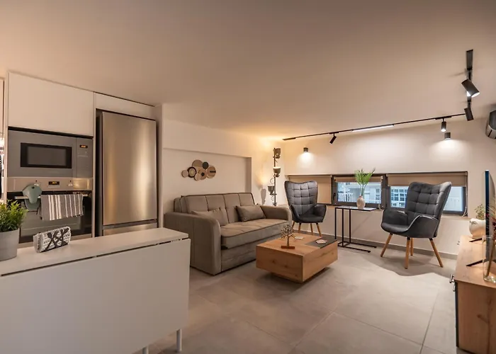Demeter'S Loft-Stylish Exclusive Athenian Retreat